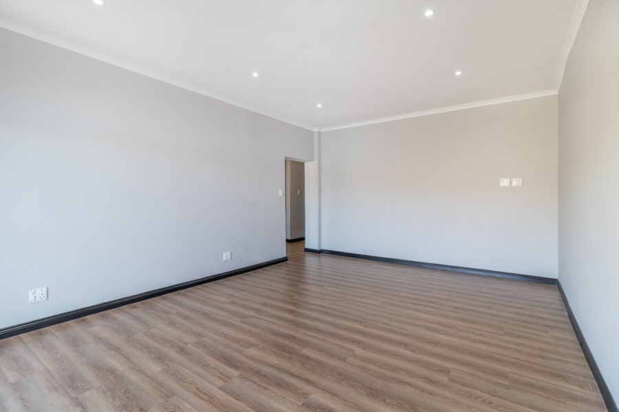 6 Bedroom Property for Sale in Eagles Landing North West
